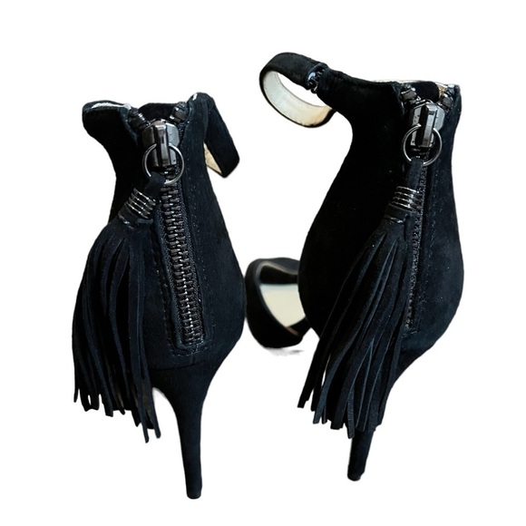 Women’s Botkier Peep Toe Heels Size 8 Black Suede Zip Back Tassels - Picture 4 of 5